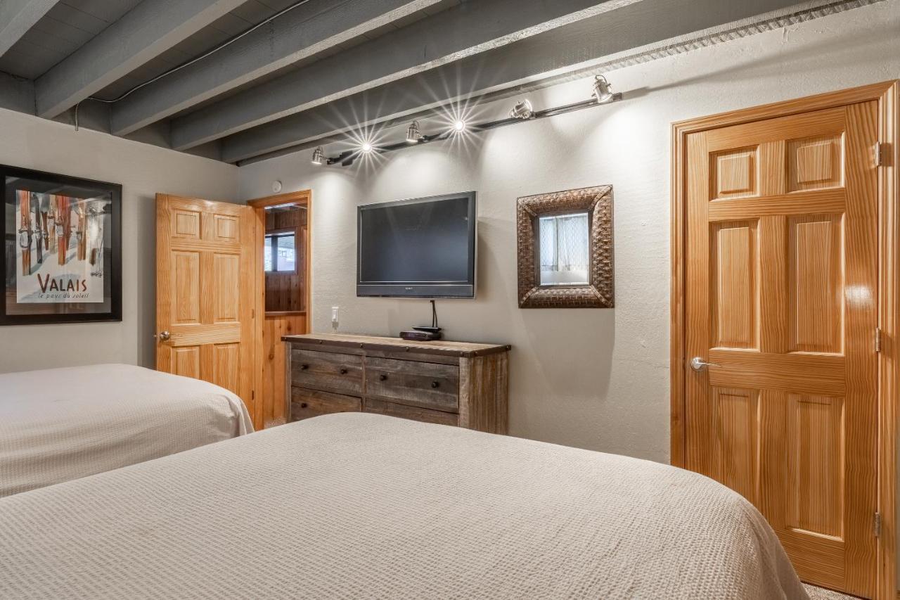 Updated 5 Bedroom 3 Bathroom Townhome Slopeside At 1849 Condos 671 Sleeps 10 Mammoth Lakes Esterno foto